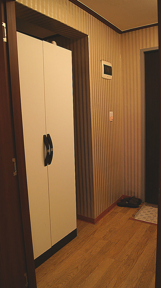 Yun 2* Seoul
