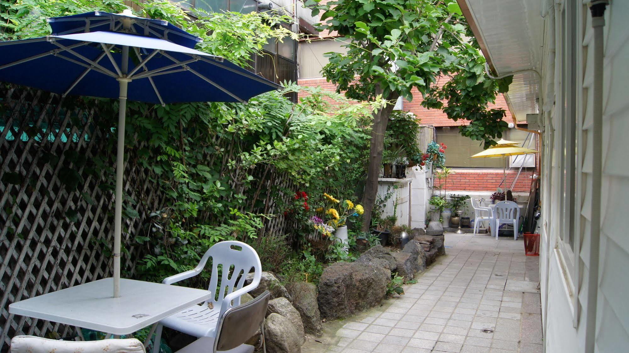 Yun 2* Seoul